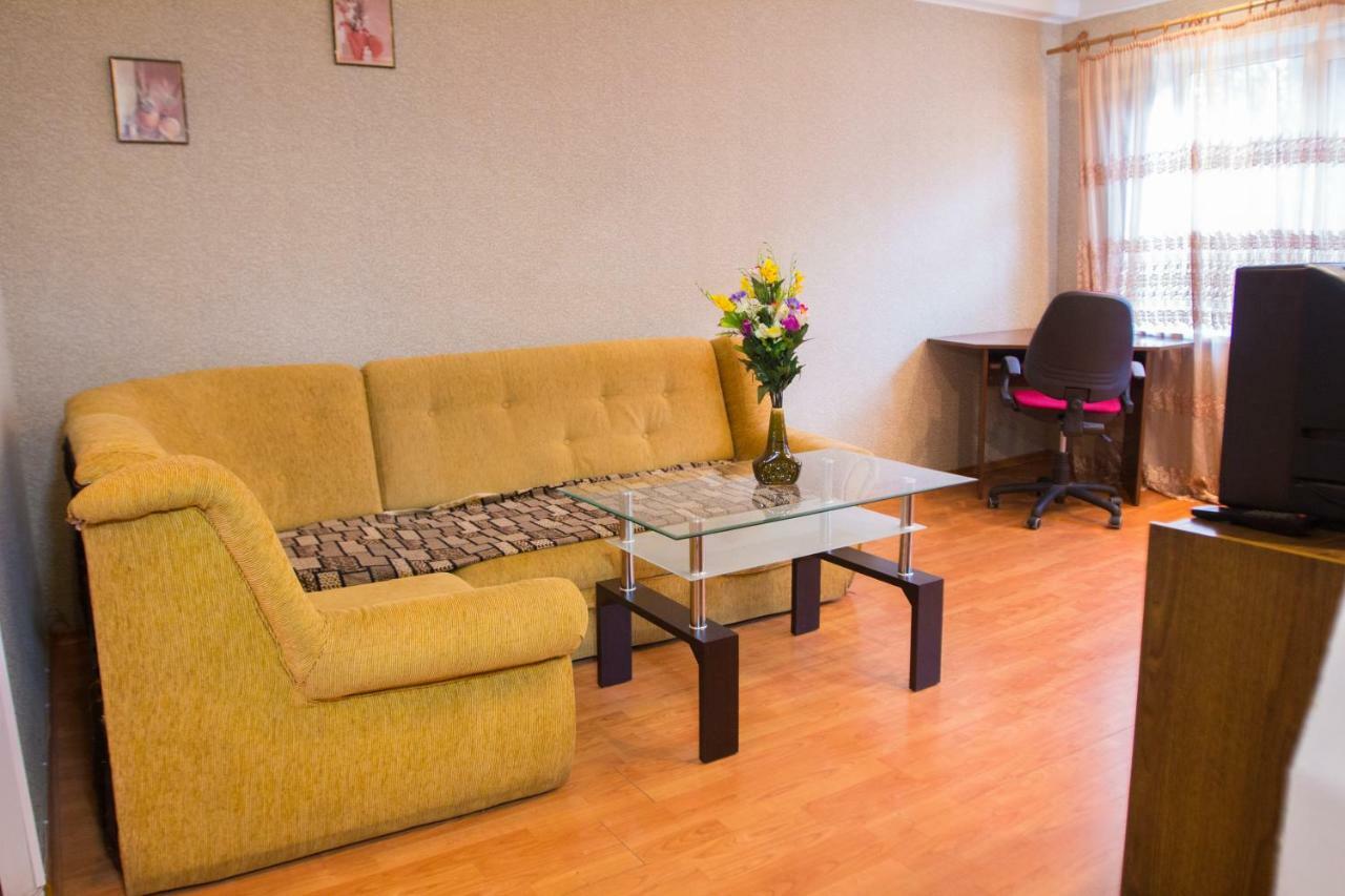 2Room Semi-Luxury Apt On Ukrainskaya 34 Street Zaporizhia Extérieur photo